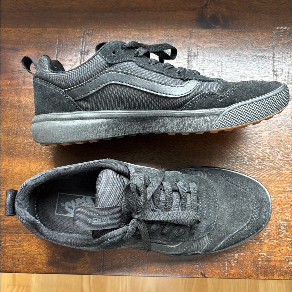 Vans Men's Charcoal Black Sneakers
